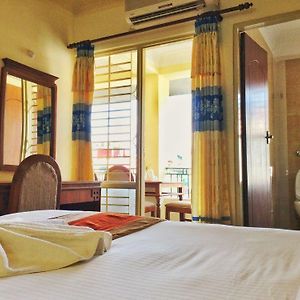 Standard Double or Twin Room 24 hr Check & Check-out
